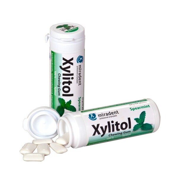 E-shop Miradent Xylitol žuvačky SPEARMINT 30 ks