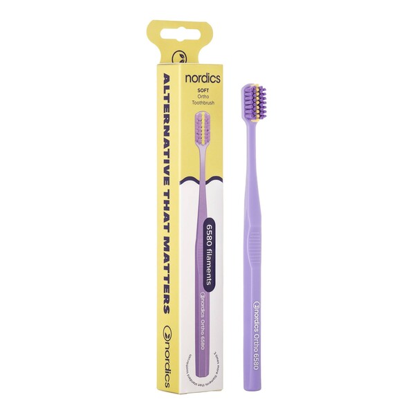 E-shop Nordics Premium Ortho Soft Purple/Purple zubná kefka