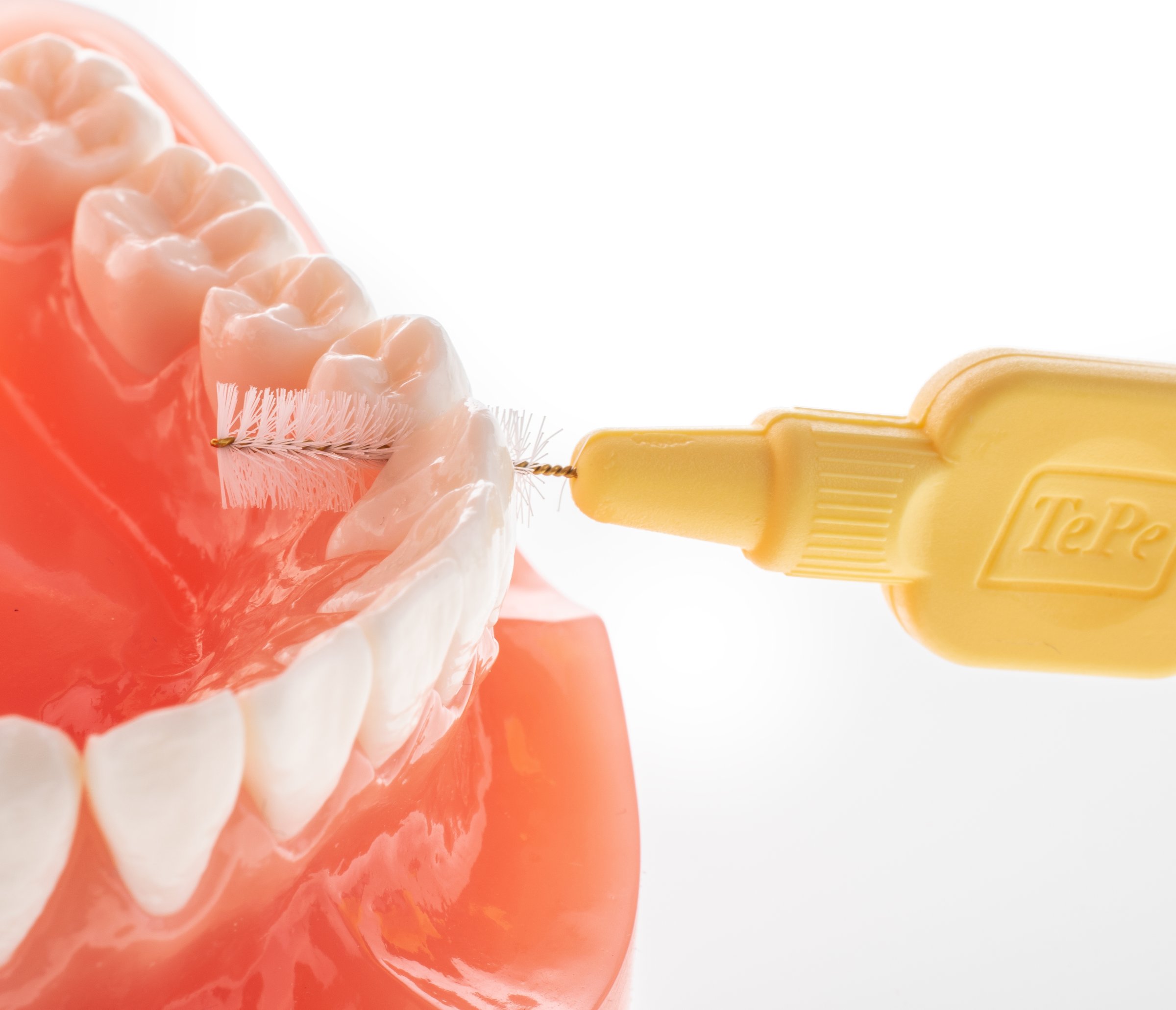 Colgate White Teeth+Triple Action zubná pasta 6x75 ml