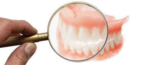 Čo Vás zaujíma o zubných náhradách, mostíkoch a implantátoch