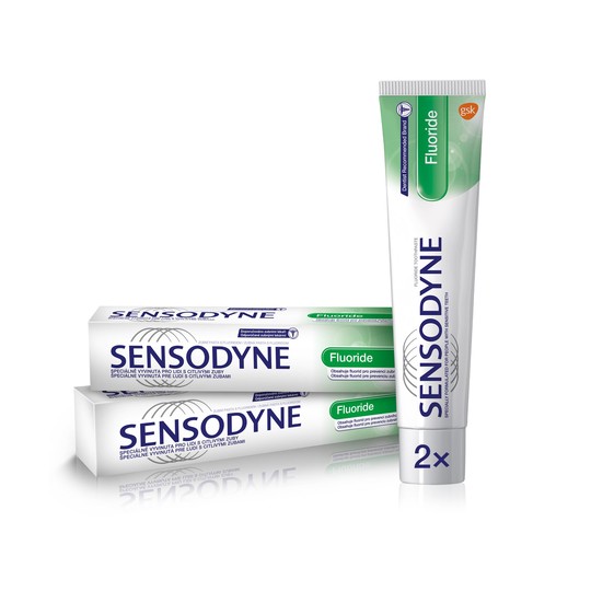 Sensodyne Fluoride zubná pasta 2x75 ml