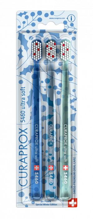 Curaprox CS 5460 Ultrasoft Winter Berry zubná kefka 3 ks