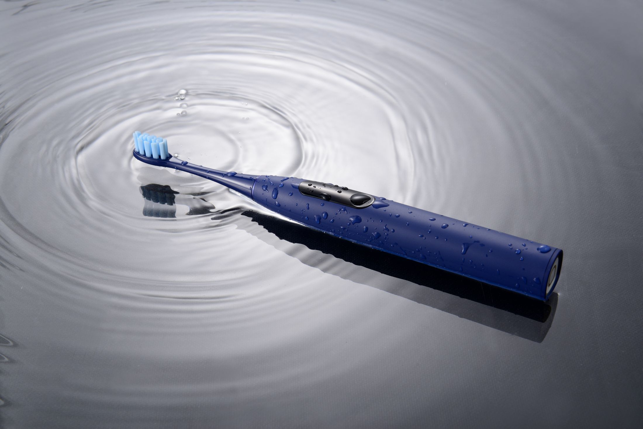 Oclean X Pro Navy Blue sonická kefka