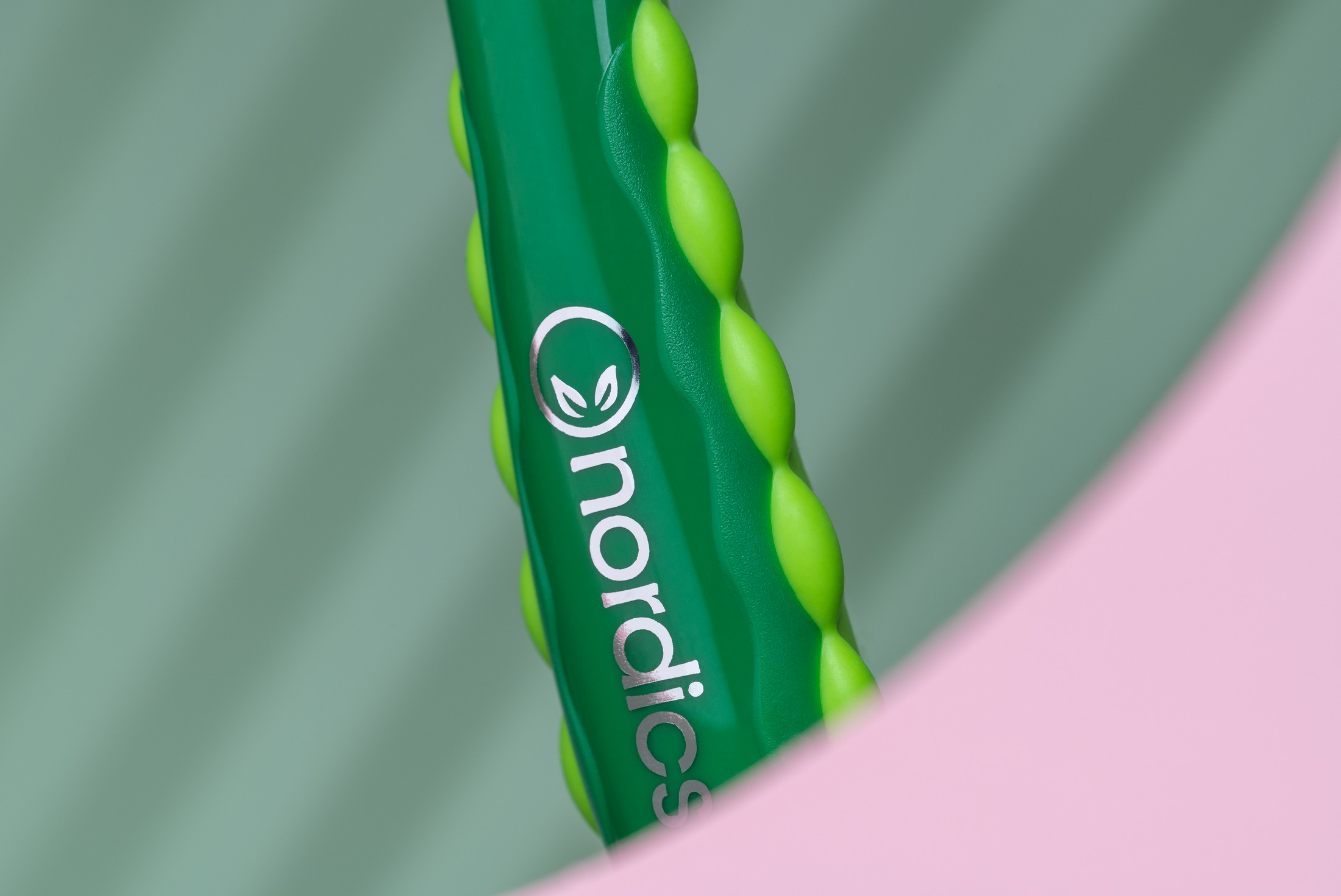 Nordics Premium Kids Dino Soft 6900 Green detská zubná kefka