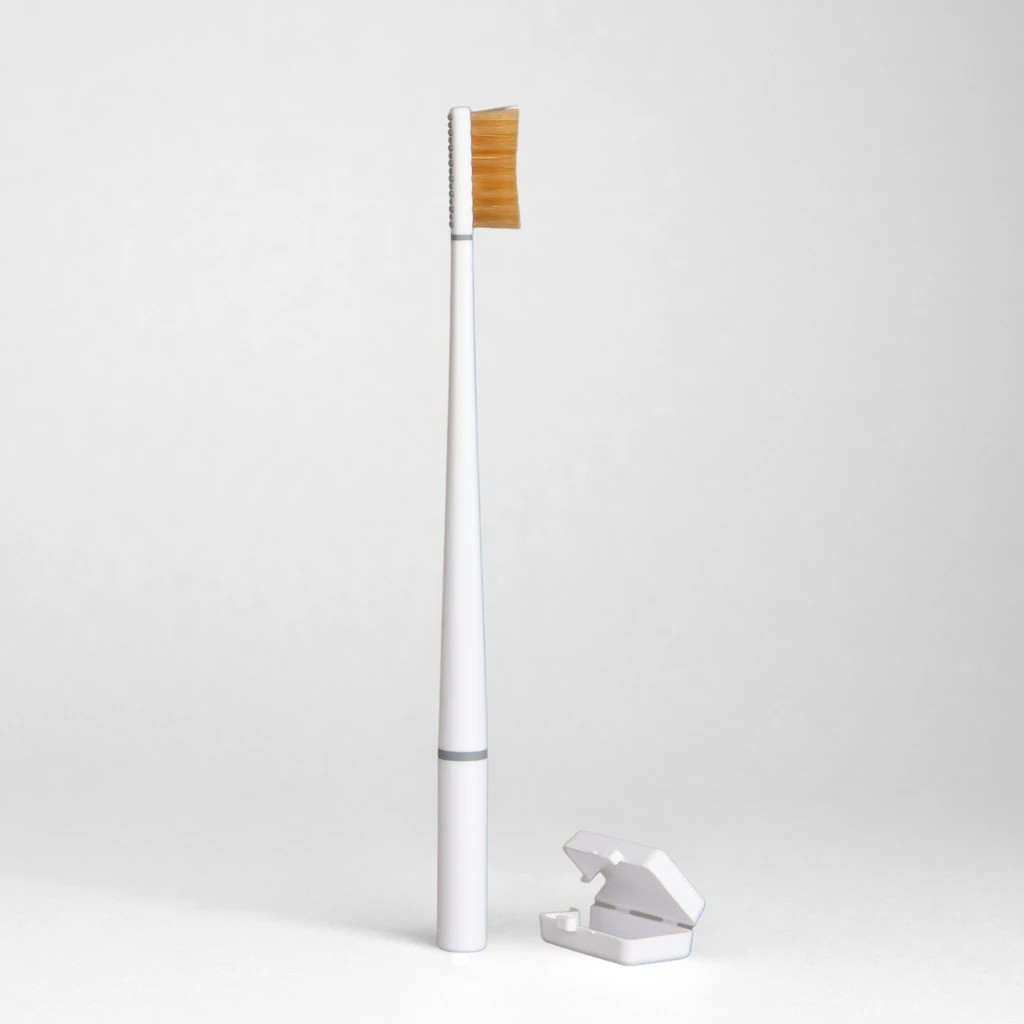 Piuma Pure White Vit C zubná kefka