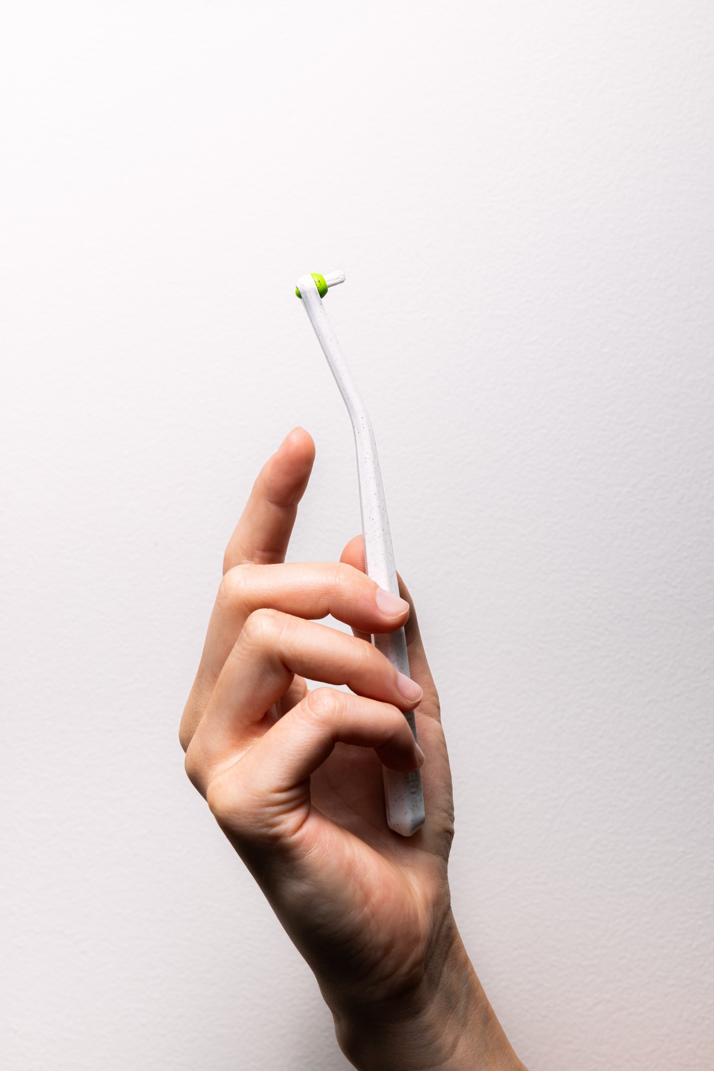 Herbadent Professional mono jednozväzková kefka