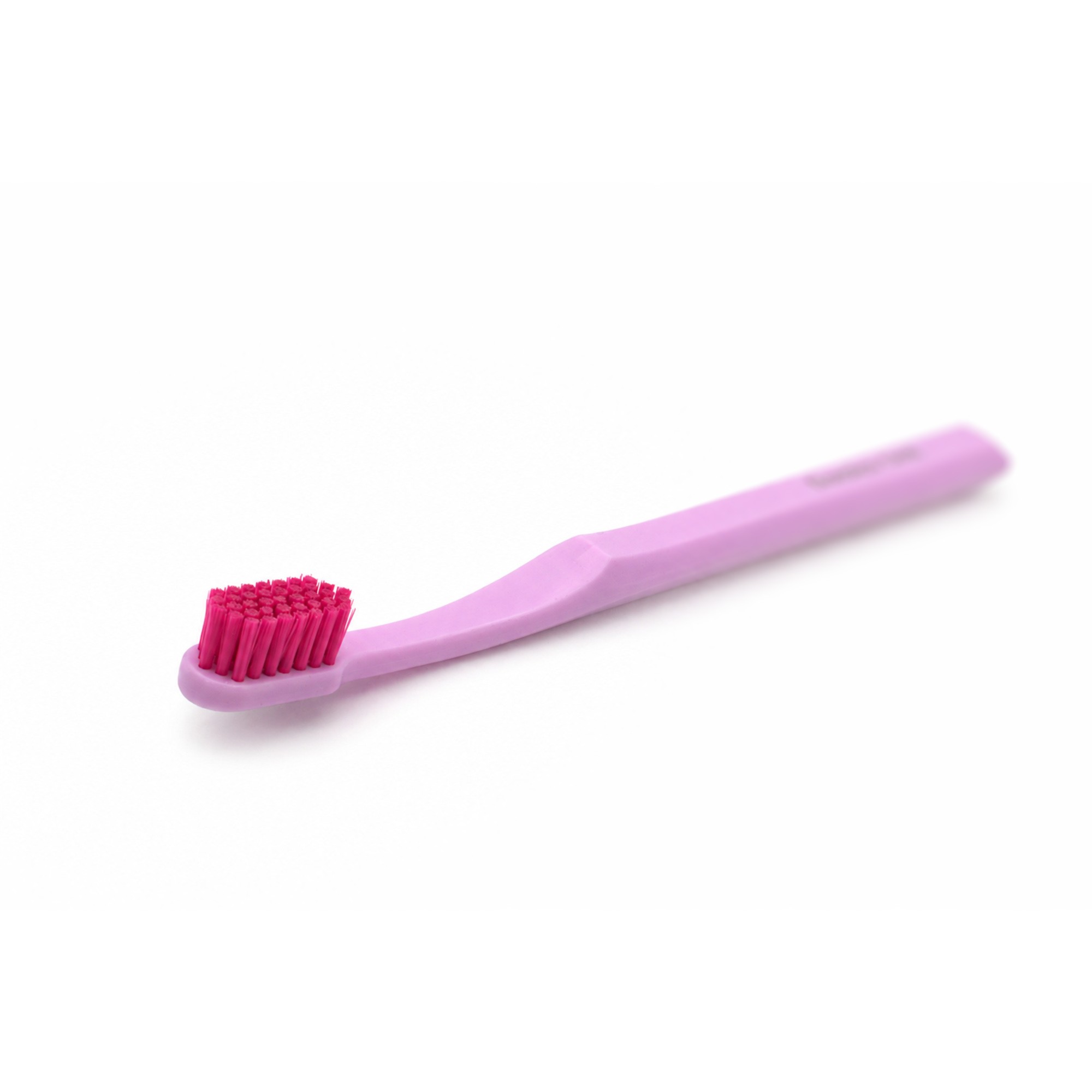 Nordics Curve Ultra Soft Pink/Red zubná kefka