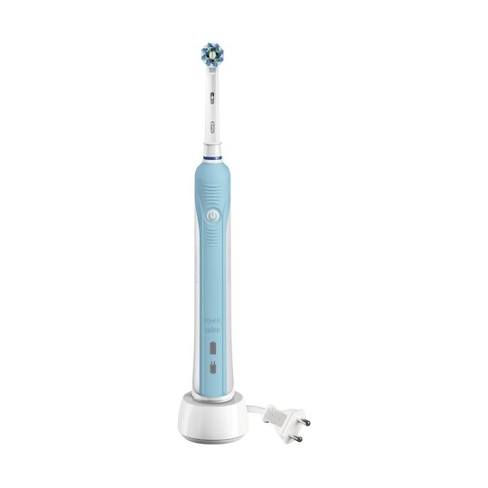 Braun Oral-B PRO 700 CrossAction zubná kefka